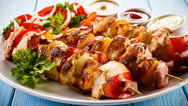 Мясной, рыбный и овощной шашлык: найди что-то свое