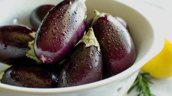 Замораживаю синенькие впрок, не теряют вкус и аромат, делюсь авторскими премудростями