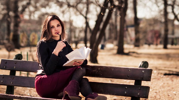 10 захватывающих книг, которые стоит прочитать каждой женщине