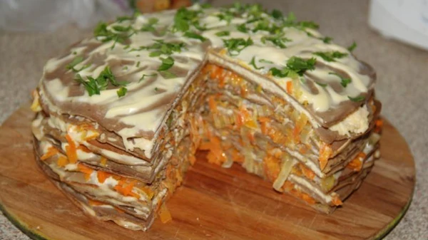 Рецепт торта из печени с морковью