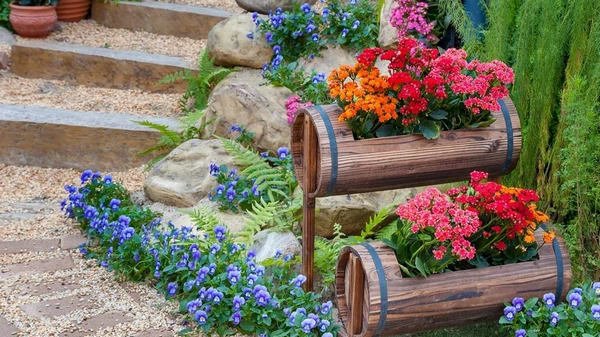 Как сделать цветочную клумбу своими руками