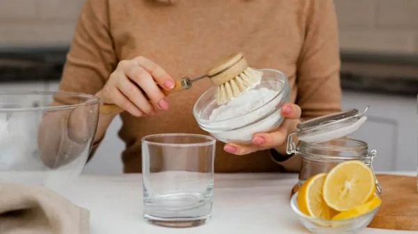 Не только в выпечку: лайфхаки, как и где можно использовать соду