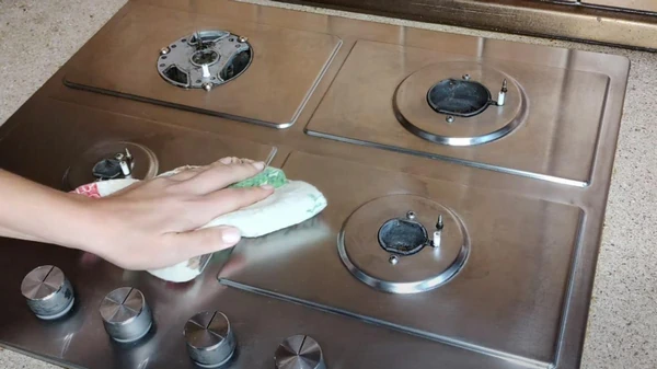 Лёгкая очистка плиты