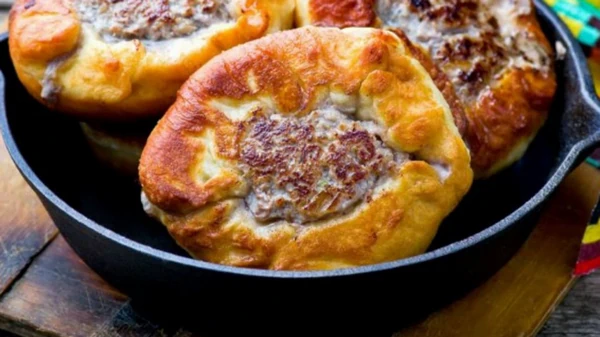 Жареные беляши дома, «как в киоске»: кулинары поделились секретами ули...