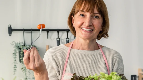 Как остановить старение и уменьшить свой биологический возраст: экспер...