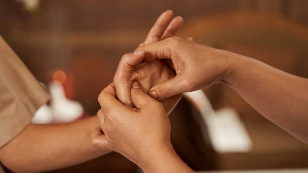 Массаж пальцев рук при депрессии