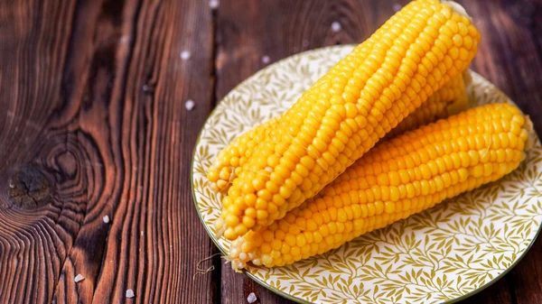 Врач рассказал полезна ли кукуруза, и кому ее есть категорически нельз...