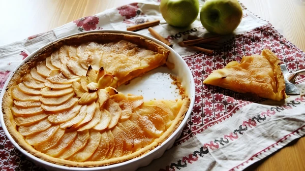 Яблочный тарт: классический рецепт