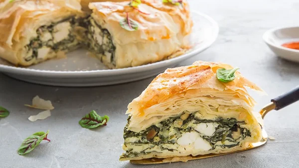 Пирог со шпинатом: вкуснейшее блюдо, которое можно есть и холодным