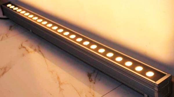 Линейные светодиодные прожекторы: применение и преимущества