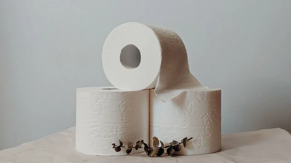 Положите туалетную бумагу на дно сковородки: вы даже не представляете,...