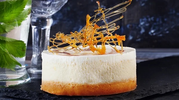 Домашняя карамель: как быстро приготовить идеальную добавку к тортам, ...