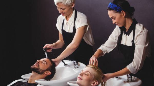 Спецодежда для салонов красоты и SPA: стандарты и комфорт