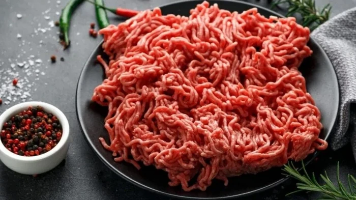 Эта специя сделает котлеты вкуснее и сочнее в разы: добавьте ее в фарш...