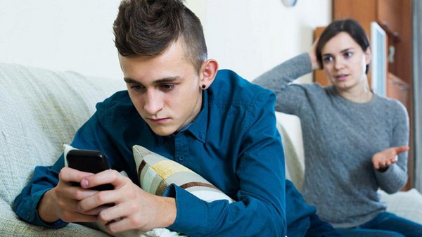 Что делать, чтобы не разрушить общение с подростком?