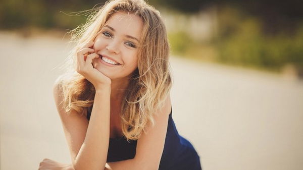 Красивая улыбка — главный секрет успешной женщины