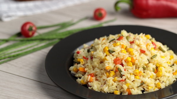Идеальное повседневное блюдо: рис с овощами — не только просто, но и очень ...