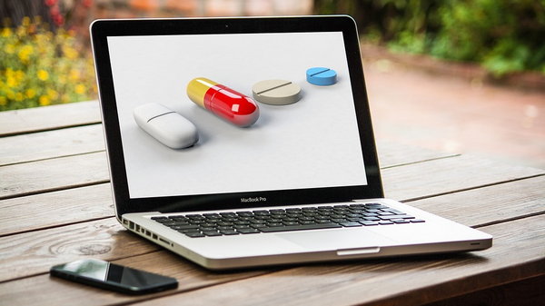 У чому переваги замовлення ліків в інтернет-аптеці?