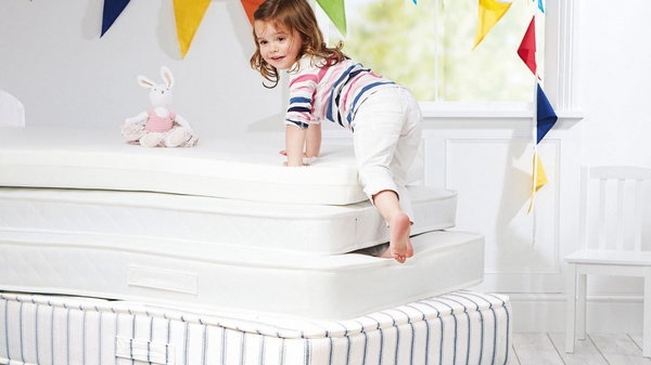 Как выбрать матрас для детской кроватки?