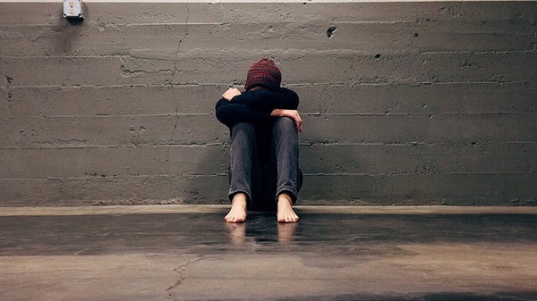 Как загнать себя в депрессию? 6 советов для тех, кто хочет попробовать в жизни все