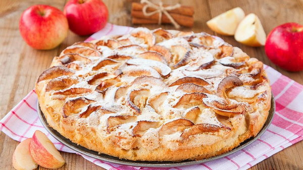 Оригинальный рецепт яблочного пирога в мультиварке