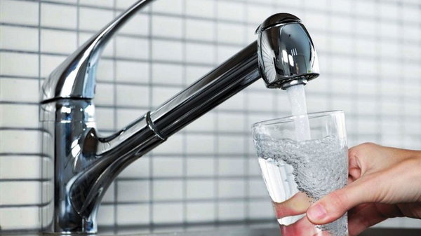 Почему вам точно не надо пить серебряную воду