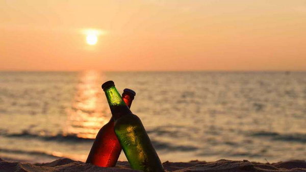 Пляж и алкоголь: почему они не дружат