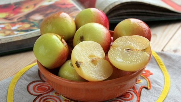 Мочение яблок, груш и слив
