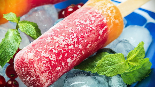 Пьянящий летний десерт: фруктовый лед