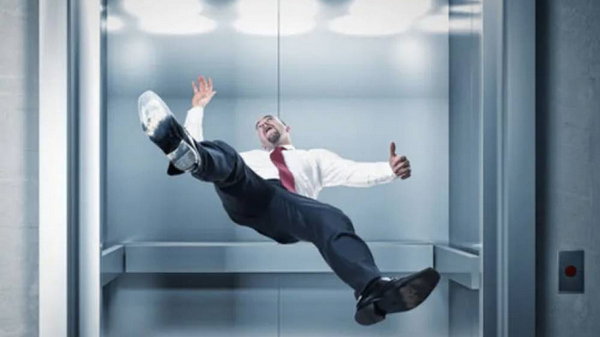 Как выжить в свободно падающей кабине лифта