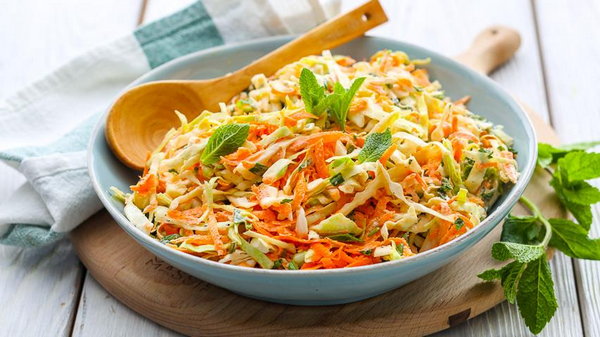 Рецепт салата из свежей моркови